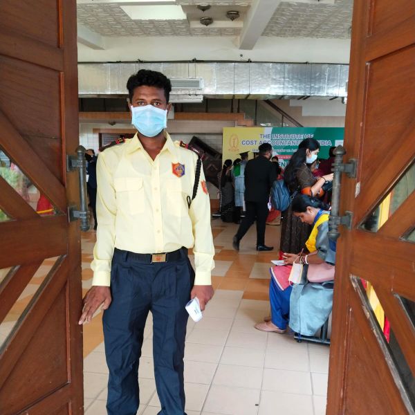 Mall security guard service